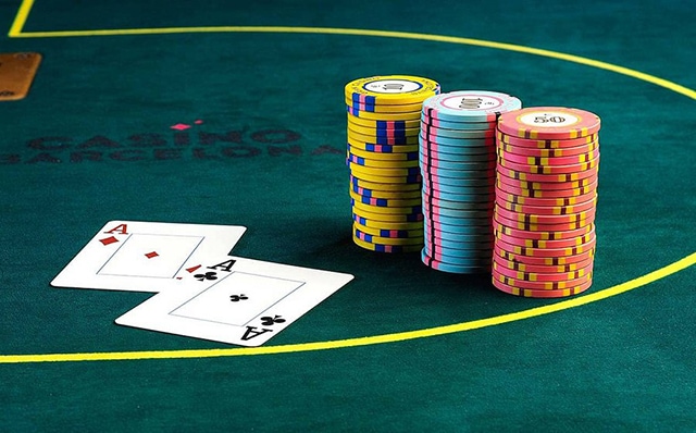 Khi đánh Poker nên sử dụng chiến thuật trên để chắc chắn rằng đối phương thất bại