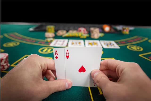 Một vài lưu ý quan trọng để chơi Blackjack tốt hơn và thắng được tiền nhà cái